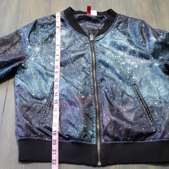 𝅺H & M galaxy  jacket  size 10 - Picture 9 of 12